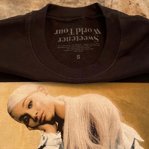Ariana Grande Sweetener World Tour Crewneck Sweatshirt Small - Picture 2 of 9